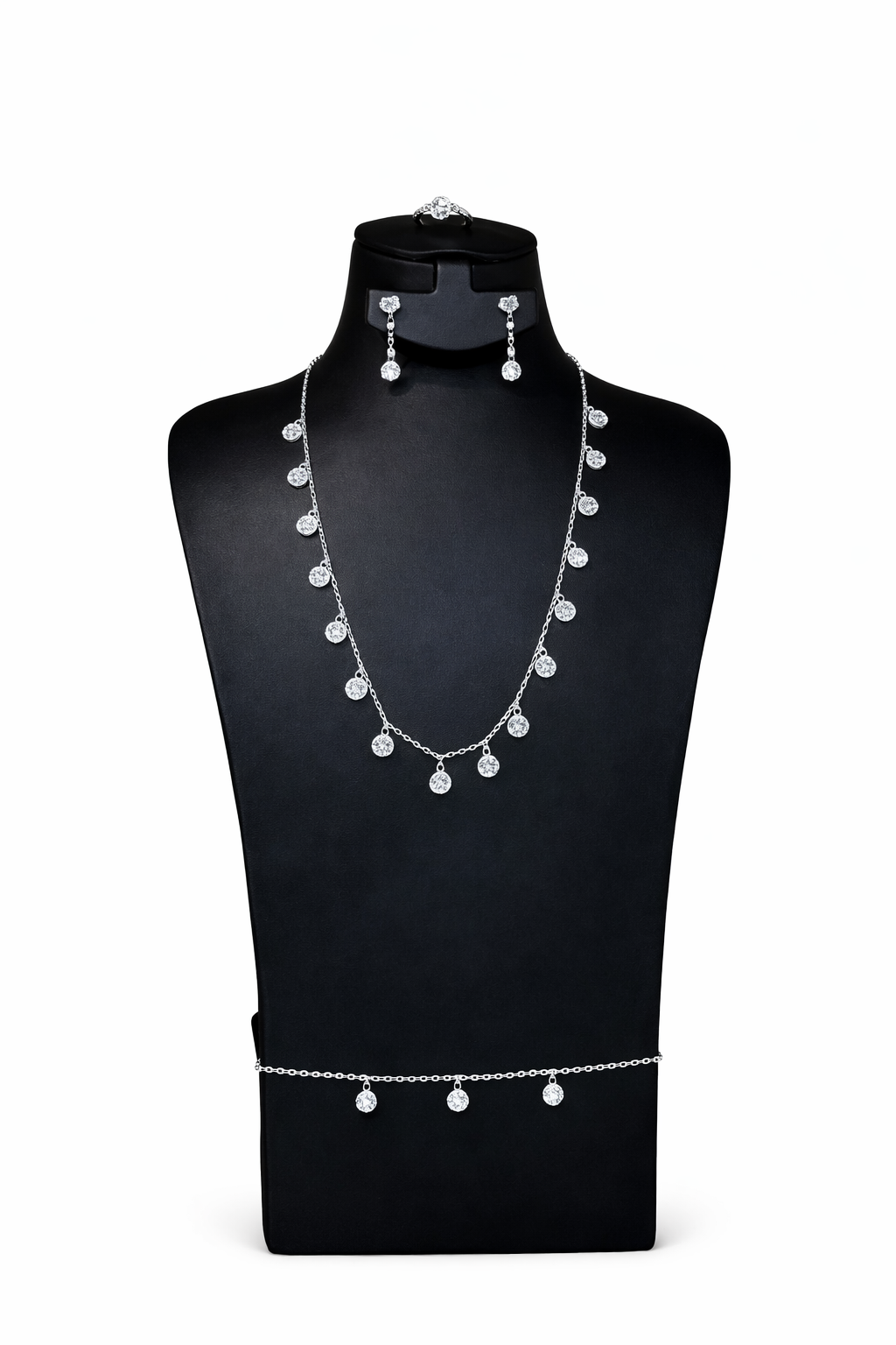 Classic Round Diamond Jewelry Set – Timeless Elegance